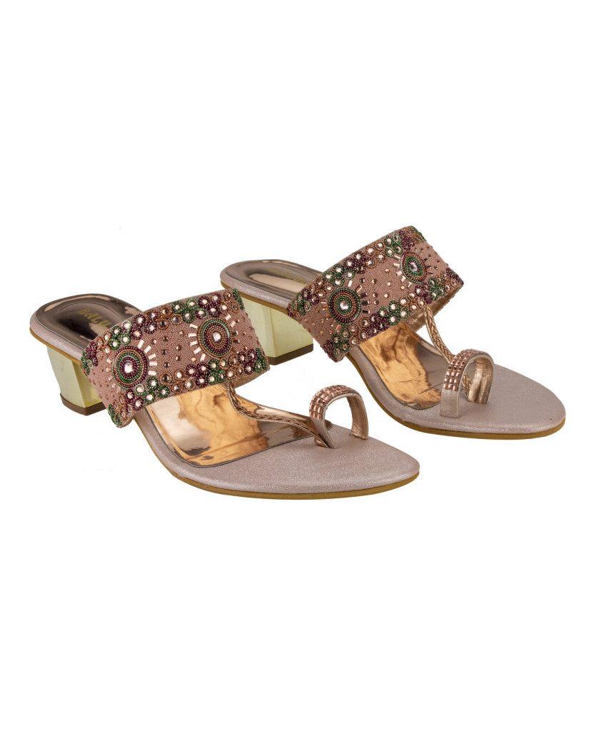 SM-04 : Balujas Sultan Block Heel Chappal