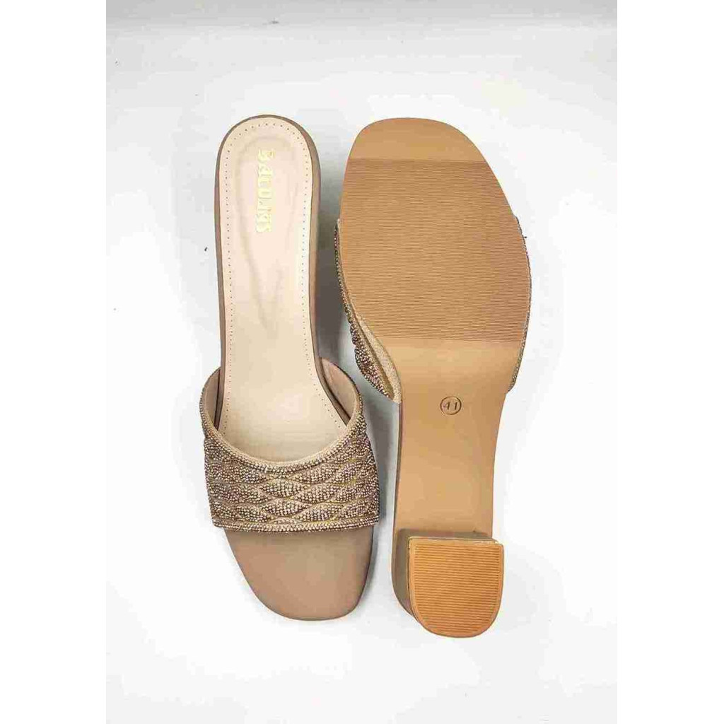 11535: Balujas Golden Block Heel 