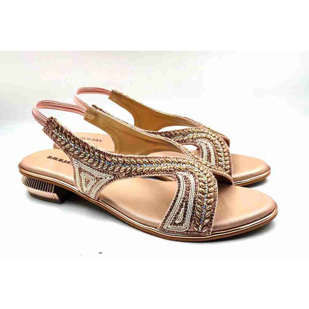 4706: Balujas Antic Mid Heel Sandal 