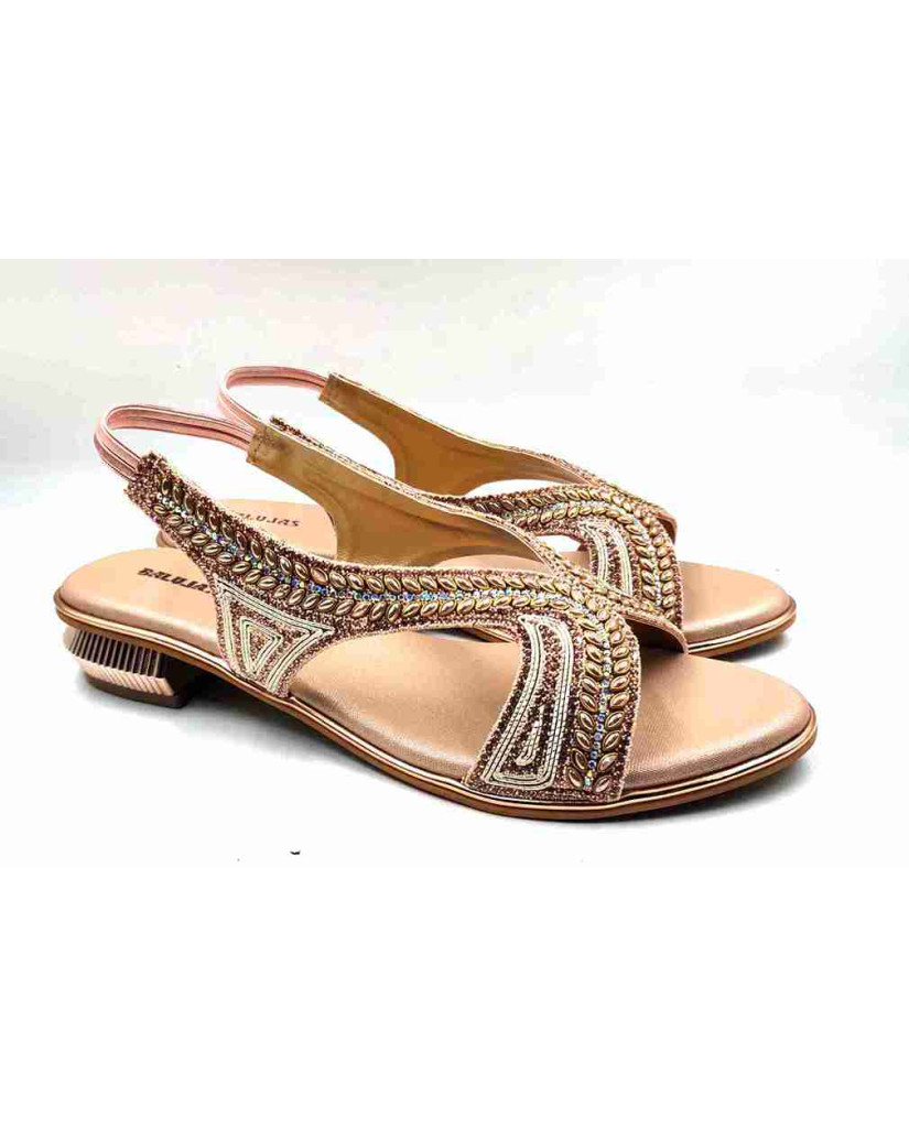 4706: Balujas Antic Mid Heel Sandal 