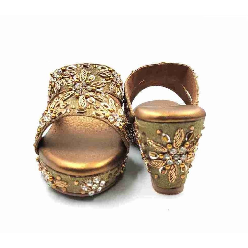 86-13: Balujas Antic Wedge Heel Slipper