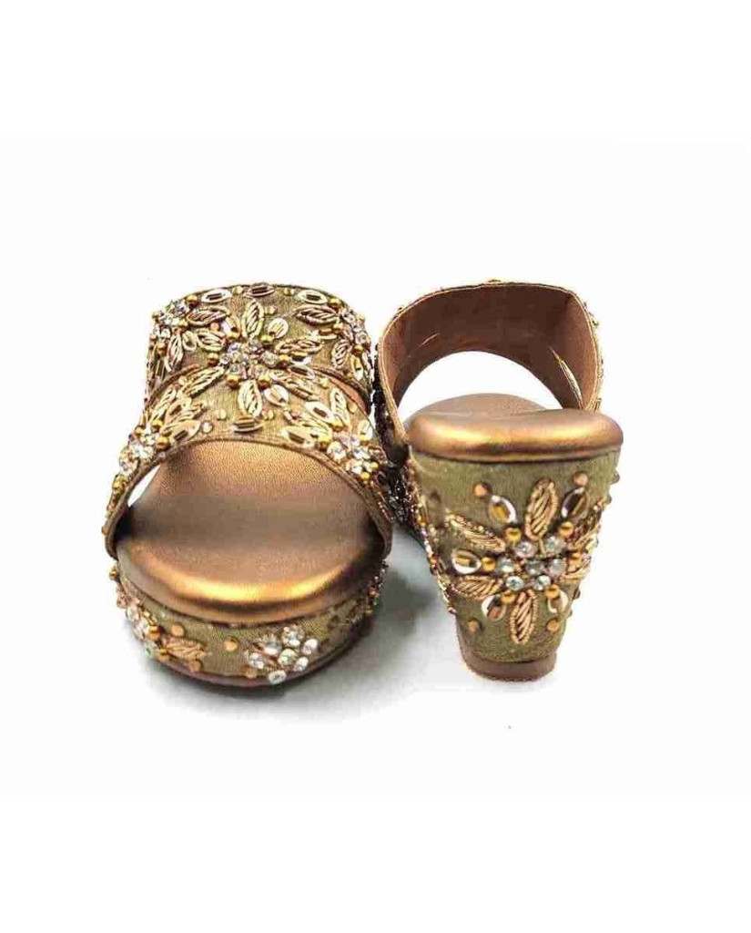 86-13: Balujas Antic Wedge Heel Slipper