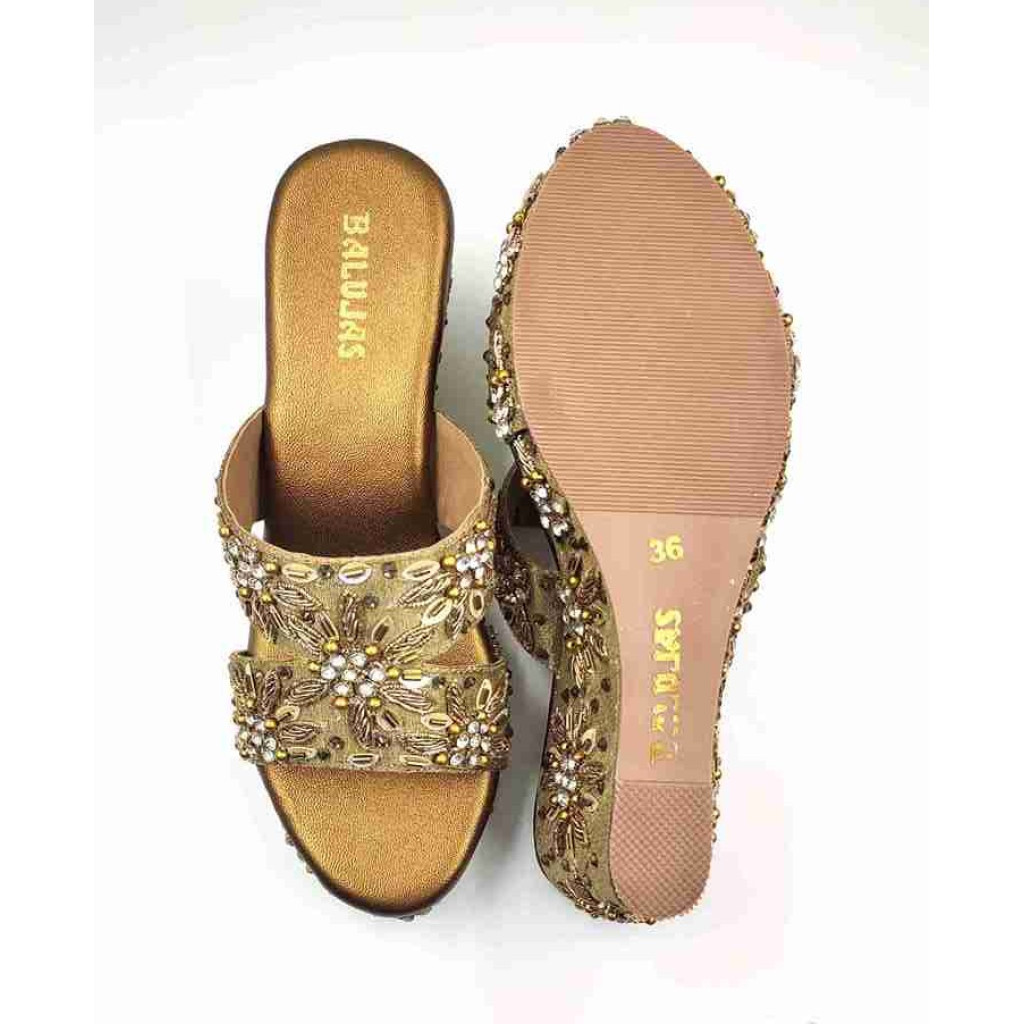 86-13: Balujas Antic Wedge Heel Slipper