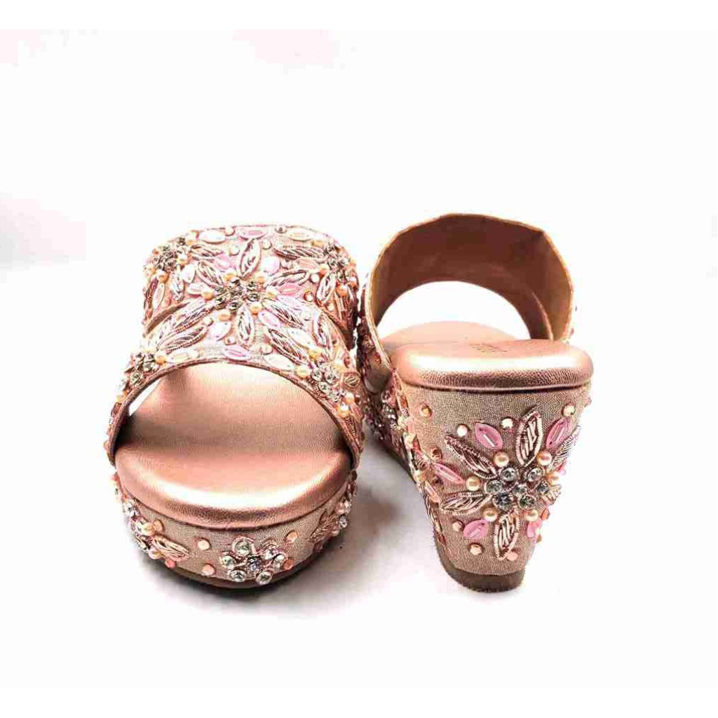 86-13: Balujas Rose-Gold Wedge Heel Slipper
