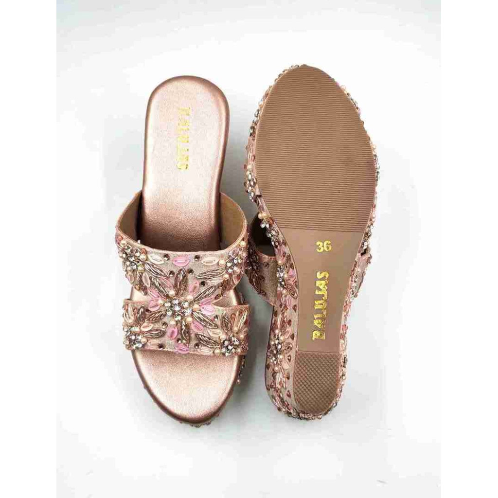 86-13: Balujas Rose-Gold Wedge Heel Slipper