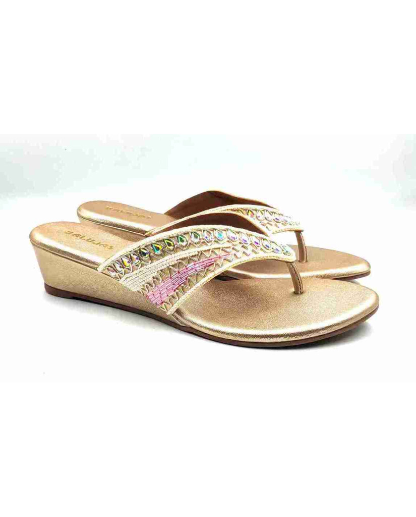 86-153: Balujas Gold Wedge Heel Slipper