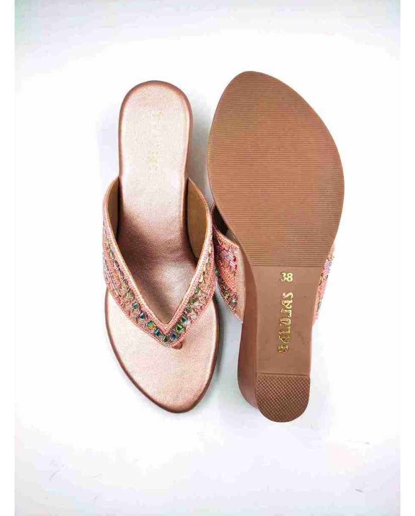 86-153: Balujas Sultan Wedge Heel Slipper