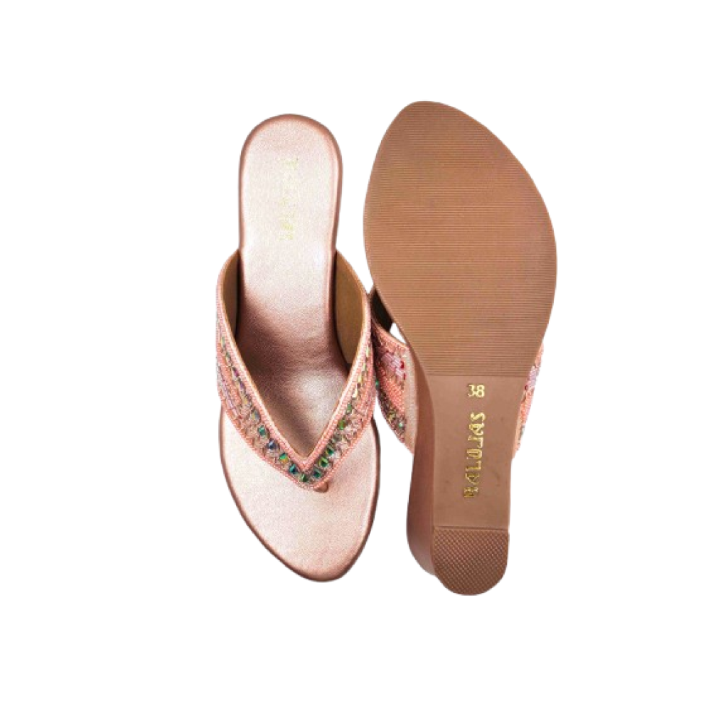 86-153: Balujas Sultan Wedge Heel Slipper