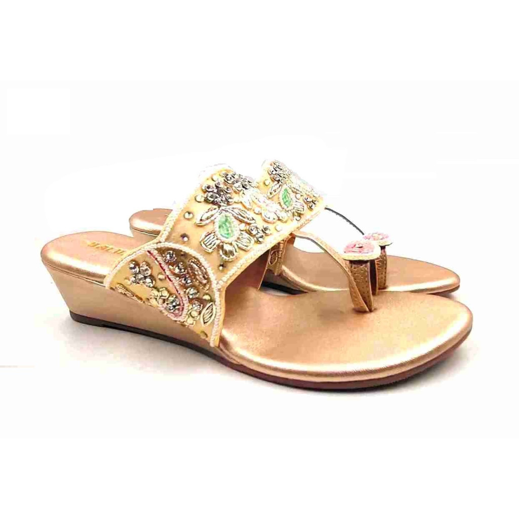 86-163: Balujas Golden Wedge Heel Slipper