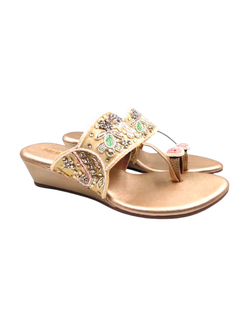 86-163: Balujas Golden Wedge Heel Slipper