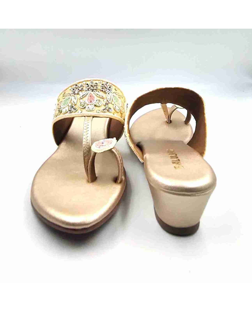 86-163: Balujas Golden Wedge Heel Slipper