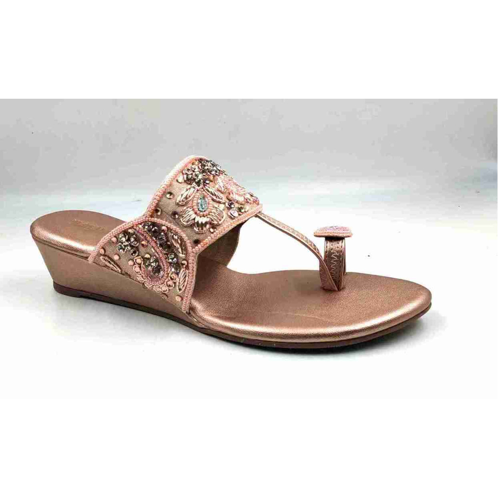 86-163: Balujas Sultan Wedge Heel Slipper
