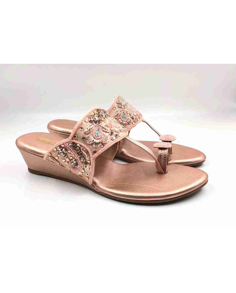 86-163: Balujas Sultan Wedge Heel Slipper