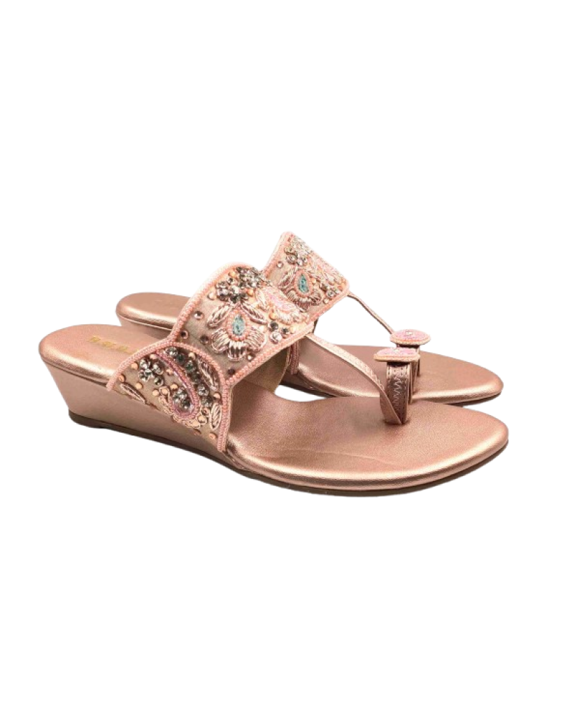 86-163: Balujas Sultan Wedge Heel Slipper