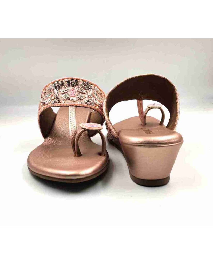 86-163: Balujas Sultan Wedge Heel Slipper