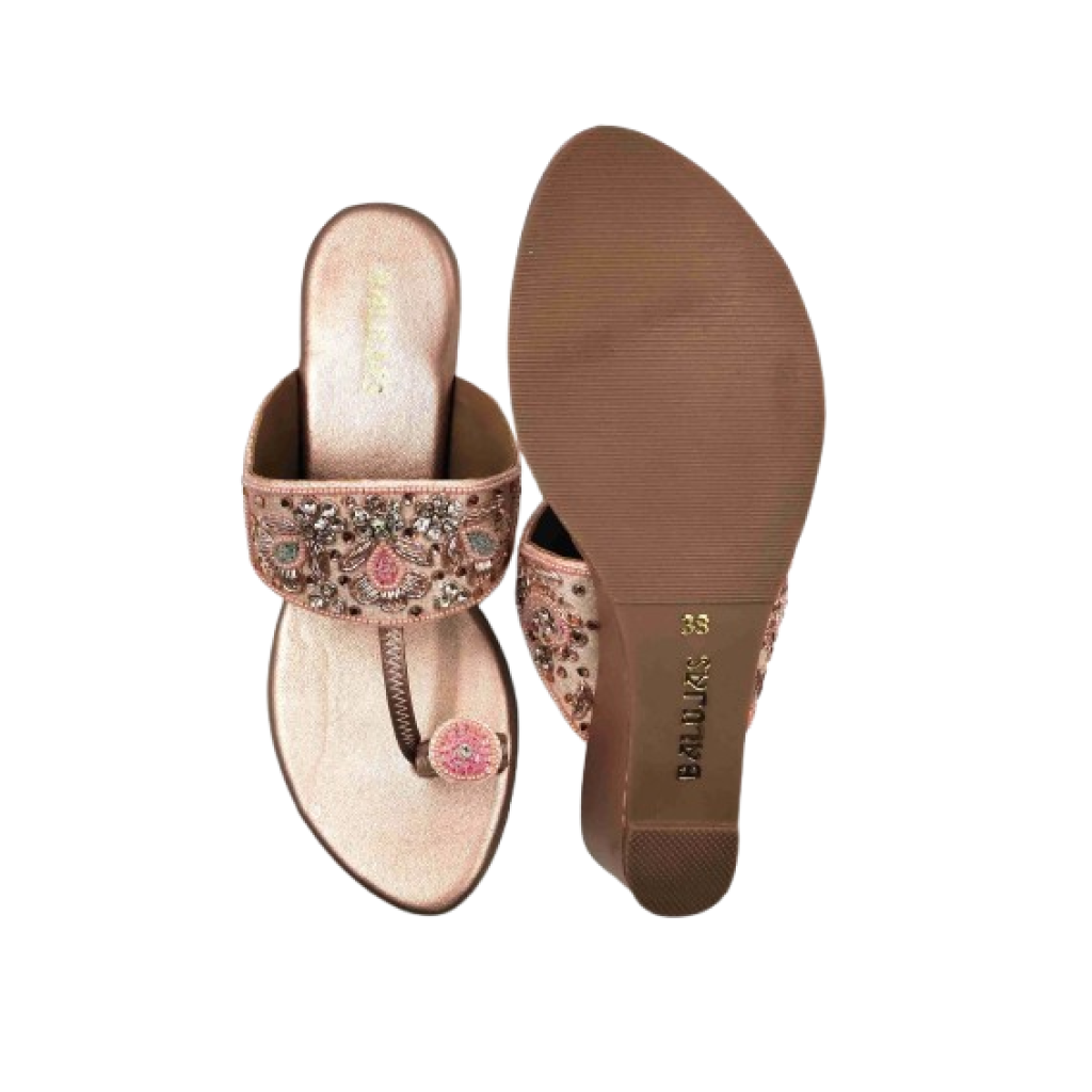 86-163: Balujas Sultan Wedge Heel Slipper