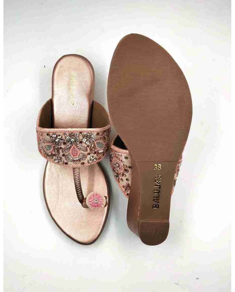 86-163: Balujas Sultan Wedge Heel Slipper