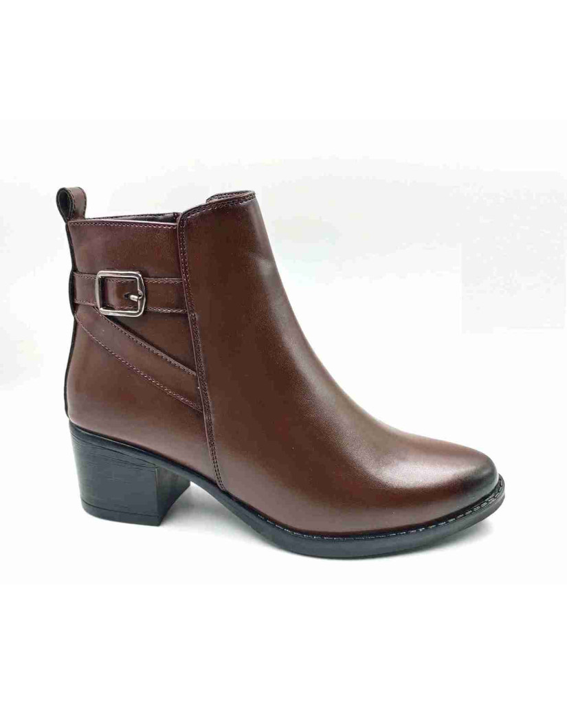 AG-02: Balujas Women's Brown Boot