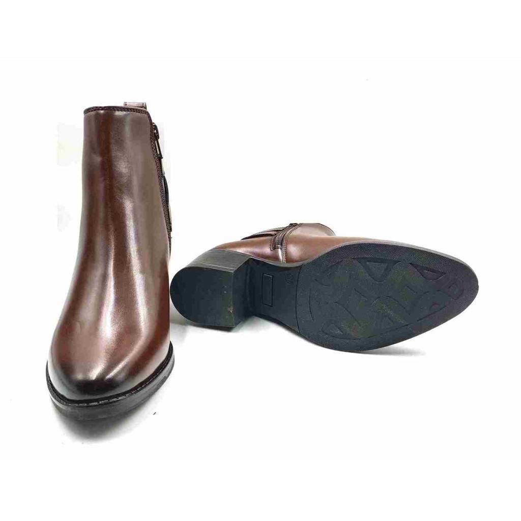 AG-02: Balujas Women's Brown Boot