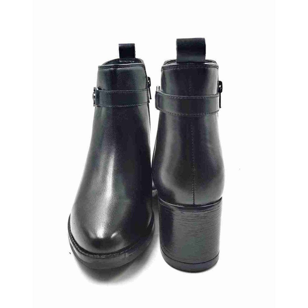 AG-06: Balujas Women's Black Ankle Boot