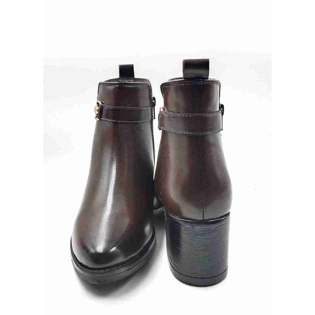 AG-06: Balujas Women's Brown Ankle Boot