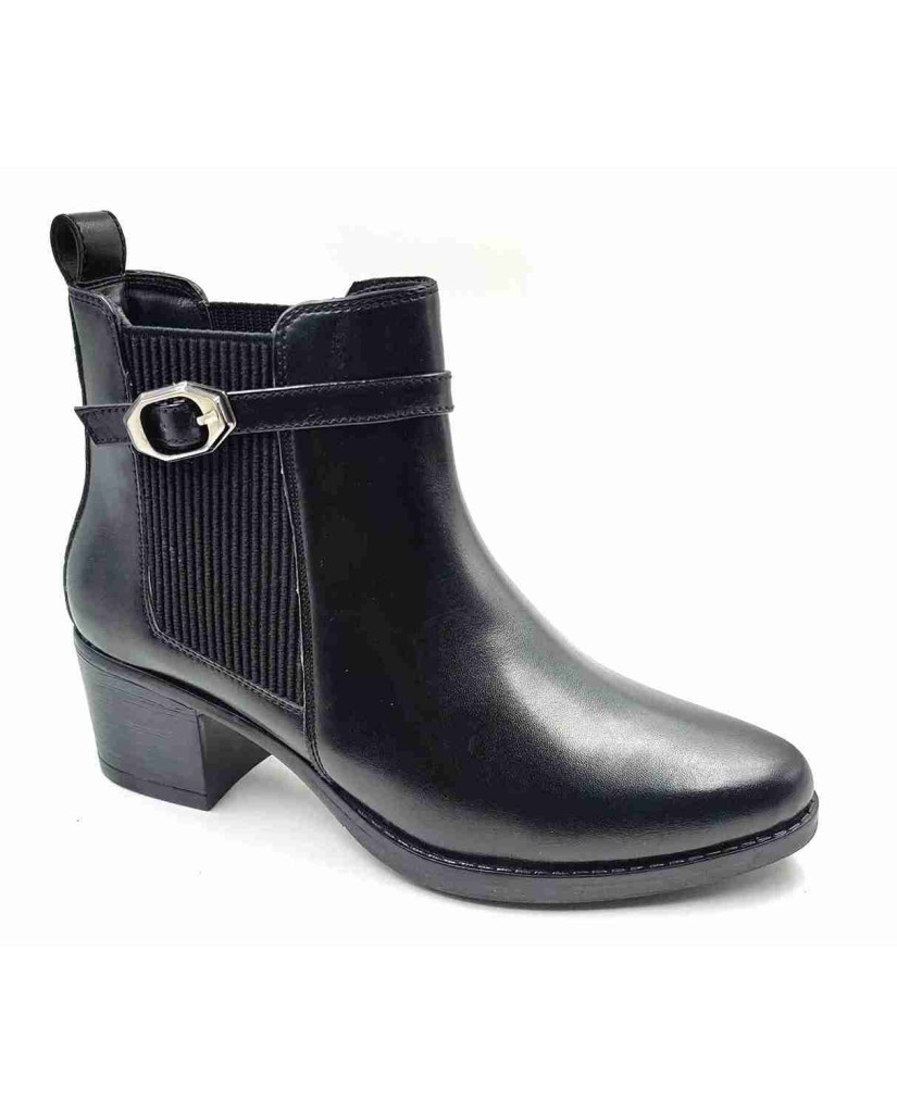 AG-08: Balujas Women's Black Ankle Boot