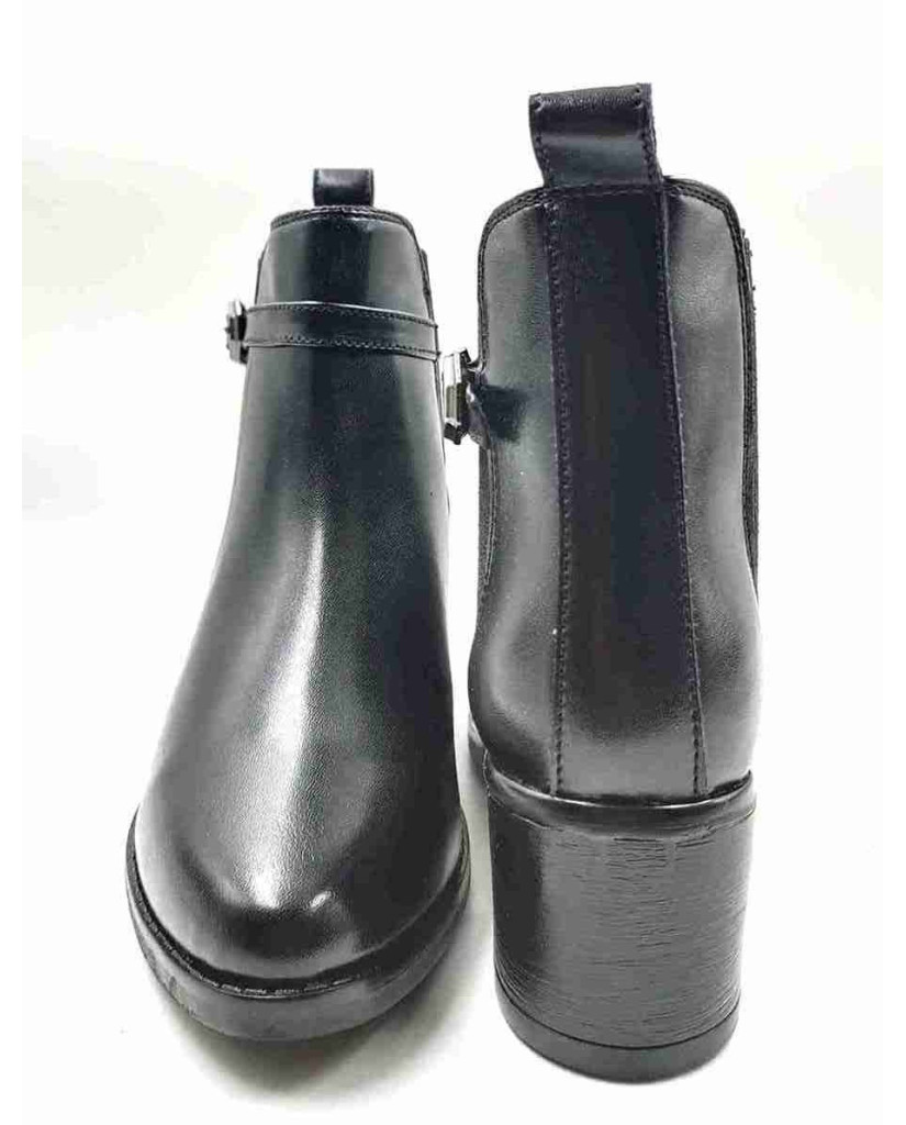 AG-08: Balujas Women's Black Ankle Boot