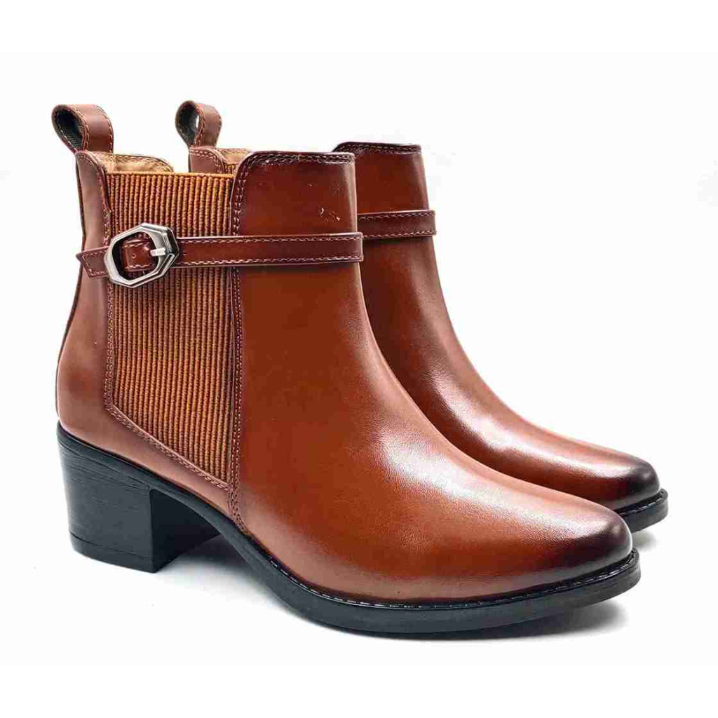 AG-08: Balujas Women's Tan Ankle Boot