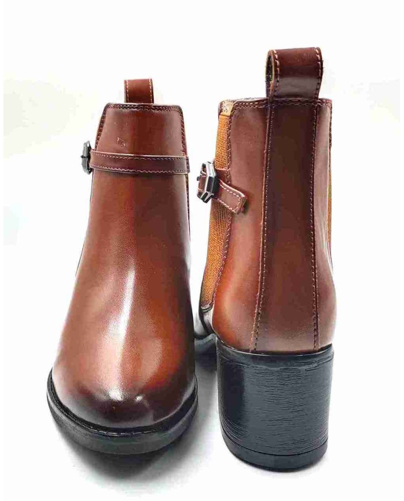 AG-08: Balujas Women's Tan Ankle Boot