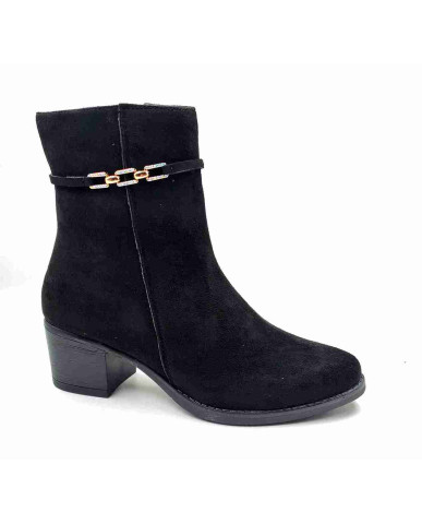 AG-20: Balujas Women's Black Suede Boot