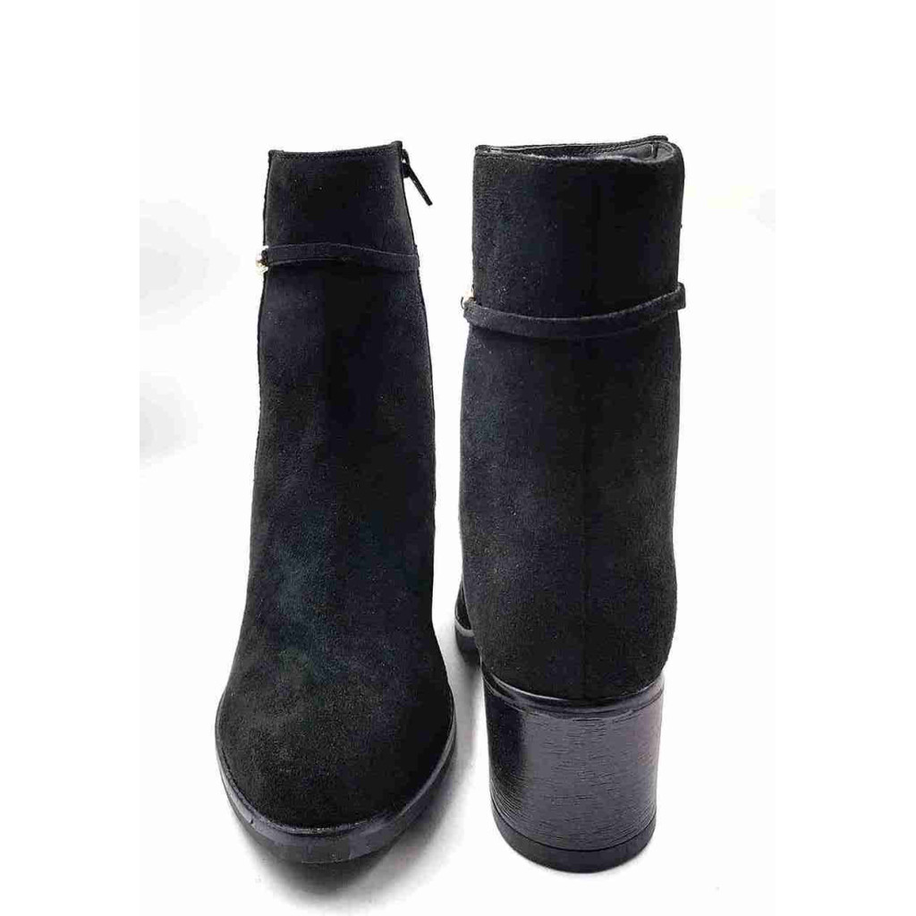 AG-20: Balujas Women's Black Suede Boot