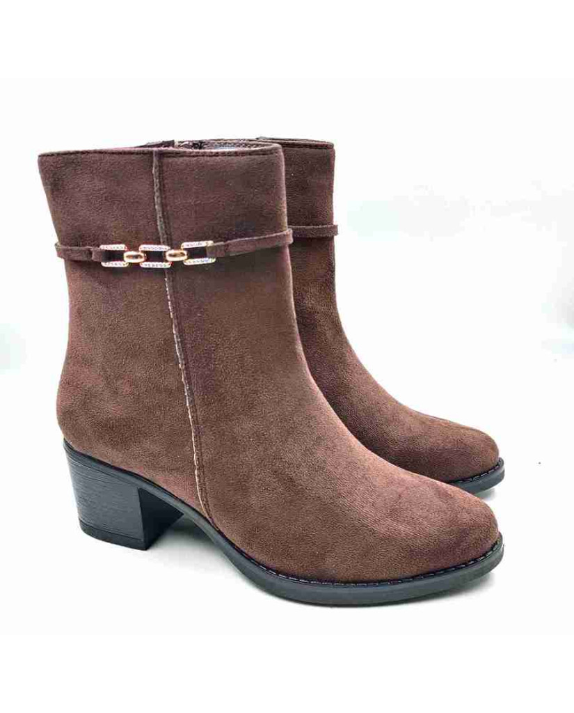 AG-20: Balujas Women's Brown Suede Boot