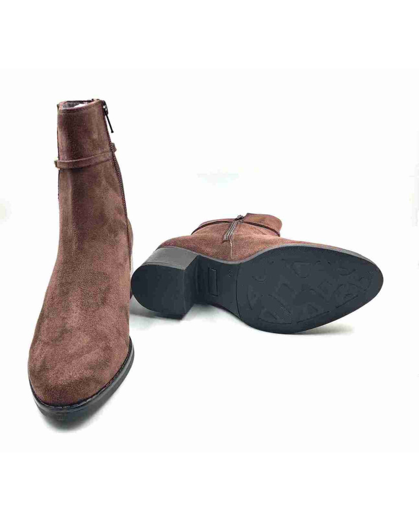 AG-20: Balujas Women's Brown Suede Boot