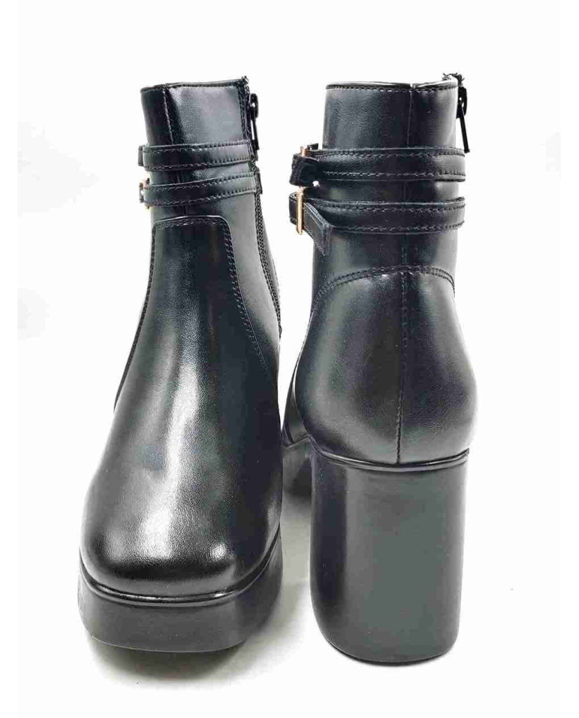 IR-03: Balujas Women's Black Boot