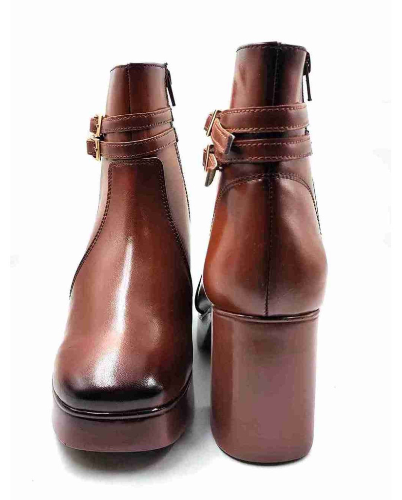 IR-03: Balujas Women's Tan Boot