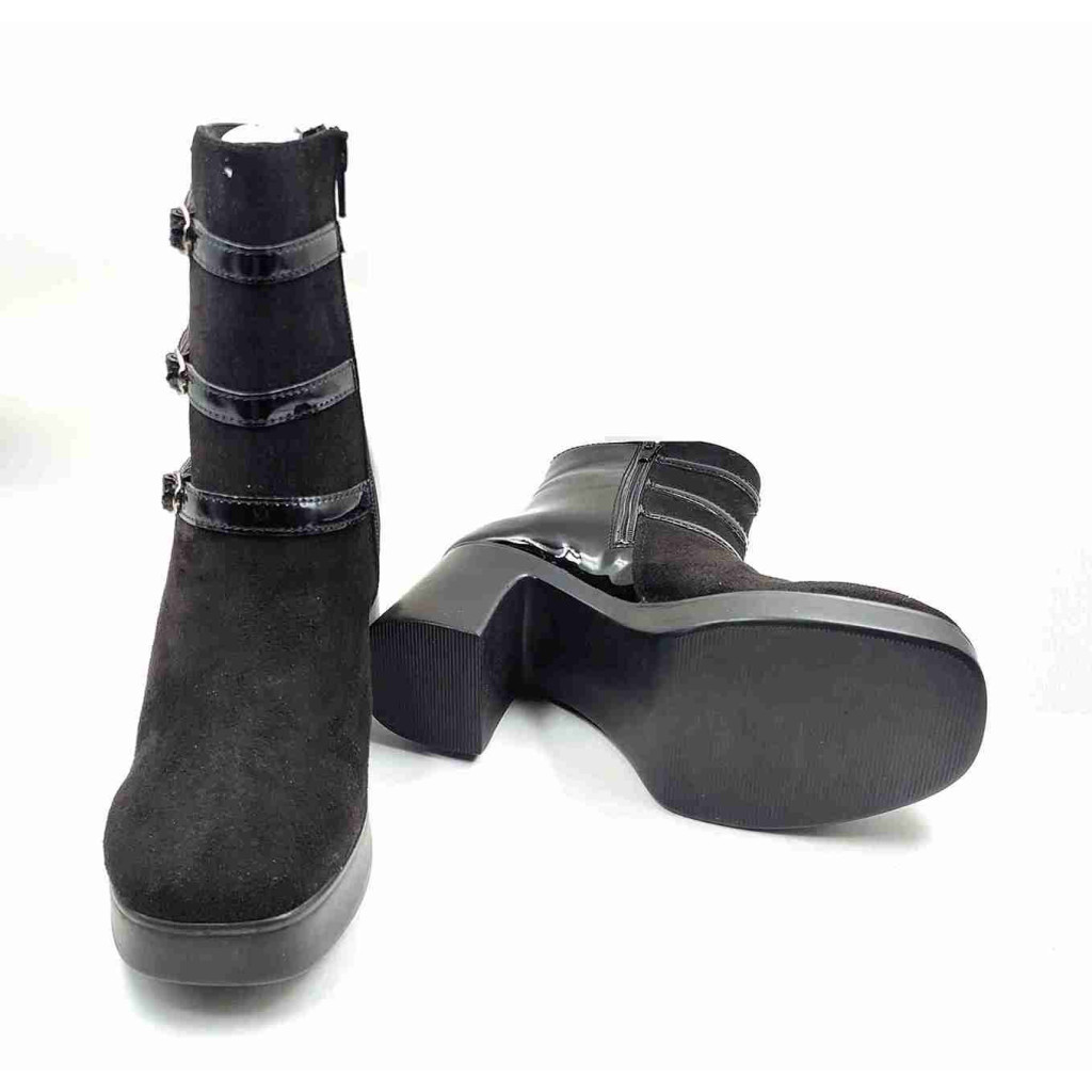 IR-10: Balujas Women's Black Boot