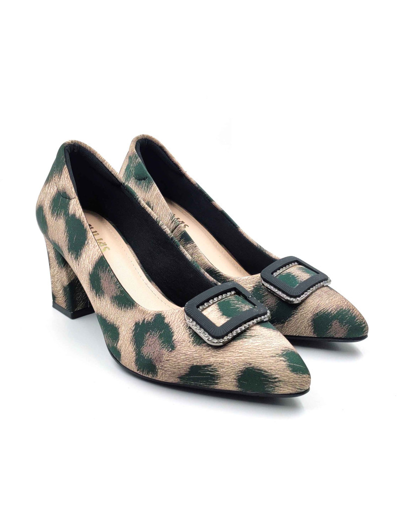AR00010: Balujas Women's Beige Lepoard Design Pumps