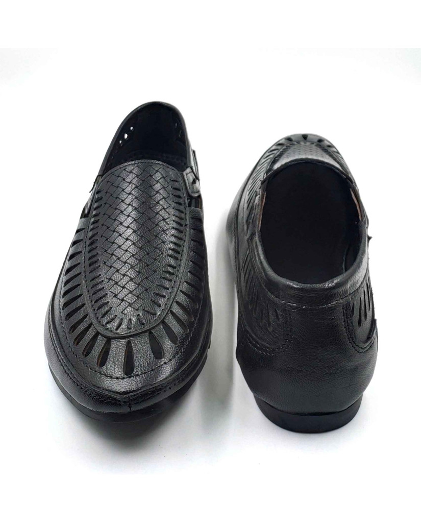 BALENO-2: Balujas Men's Black Casual Sandal