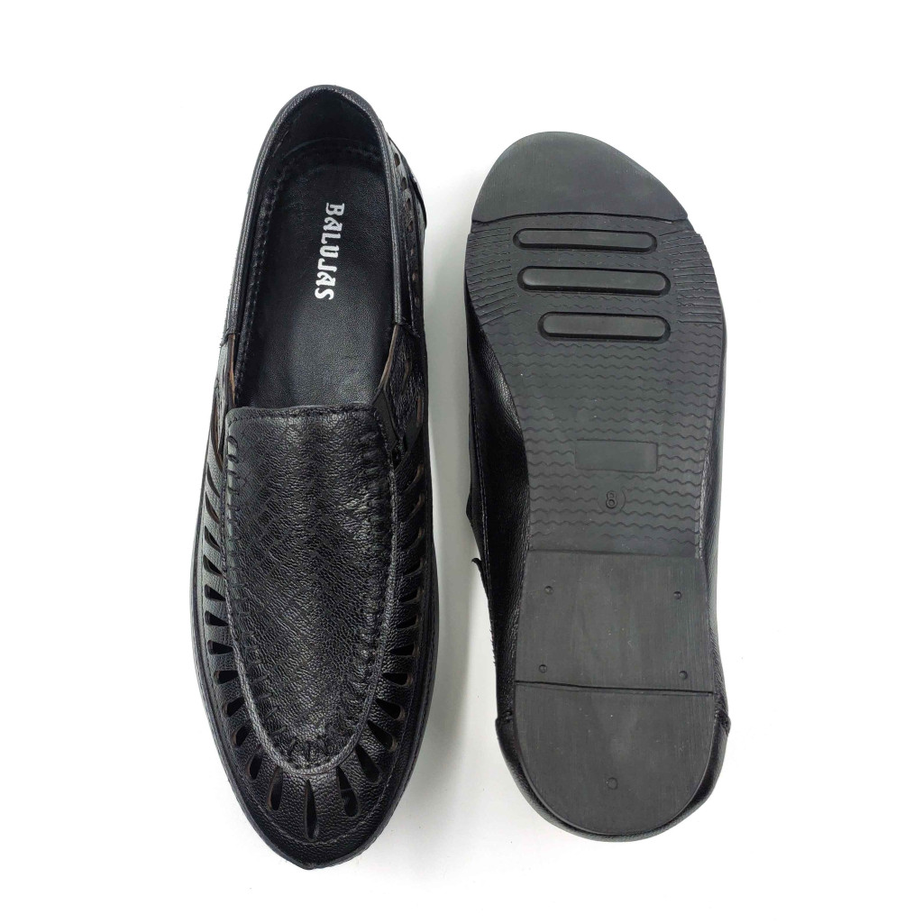 BALENO-2: Balujas Men's Black Casual Sandal