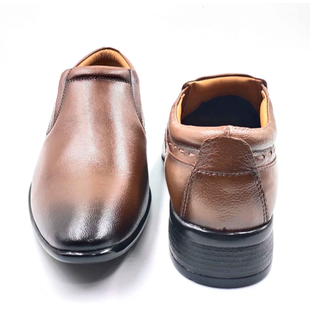 11030 Balujas Man's Tan Slip on Shoes