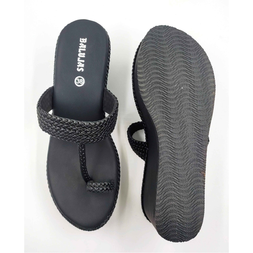 1117 Balujas Women Black Wedge Heel Kolhapuri Chappal