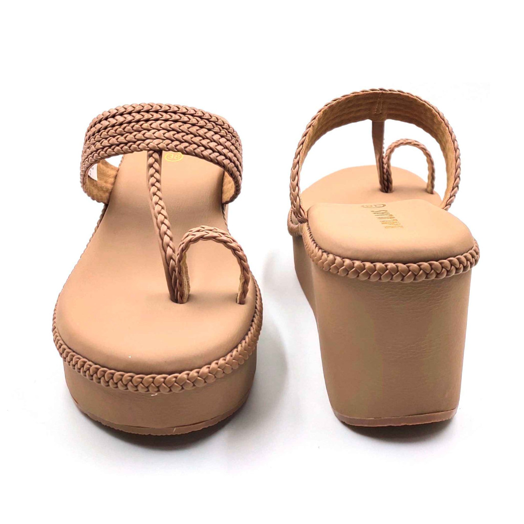 1117 Balujas Women Chiku Wedge Heel Kolhapuri Chappal