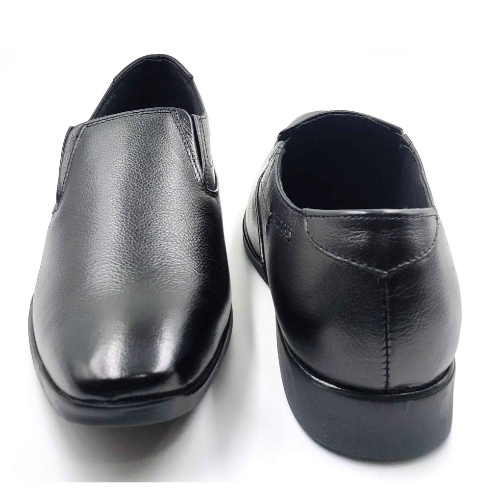 2343 Balujas Man's Black Slip on Shoes