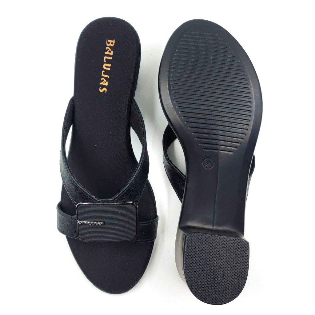 9118: Balujas Black Block Heel Slipper