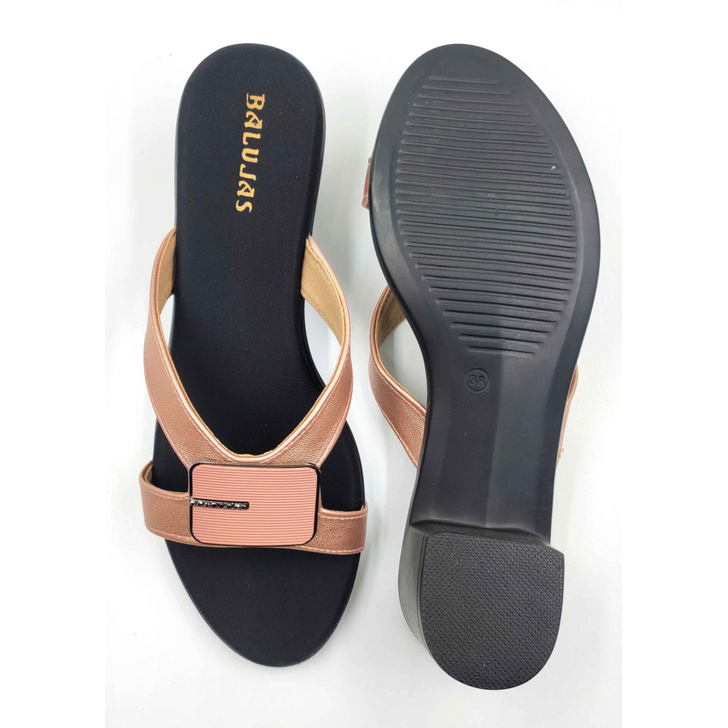 9118: Balujas Peach Block Heel Slipper