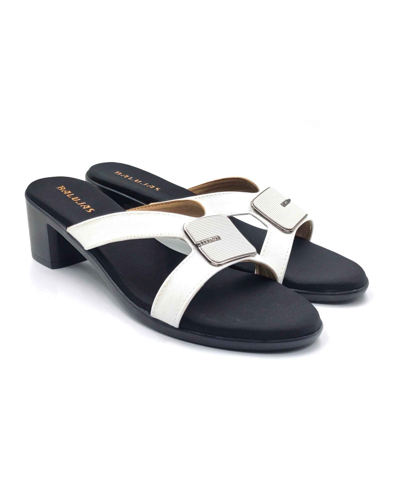 9118: Balujas White Block Heel Slipper