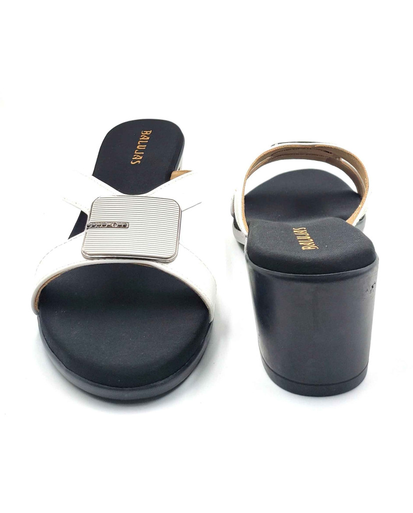 9118: Balujas White Block Heel Slipper