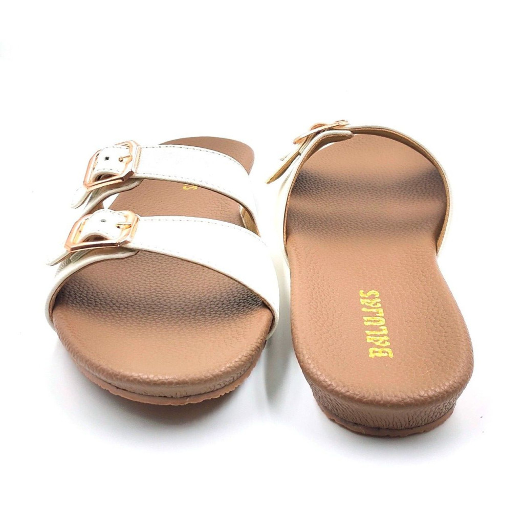 10-269: Balujas White Flat Slipper