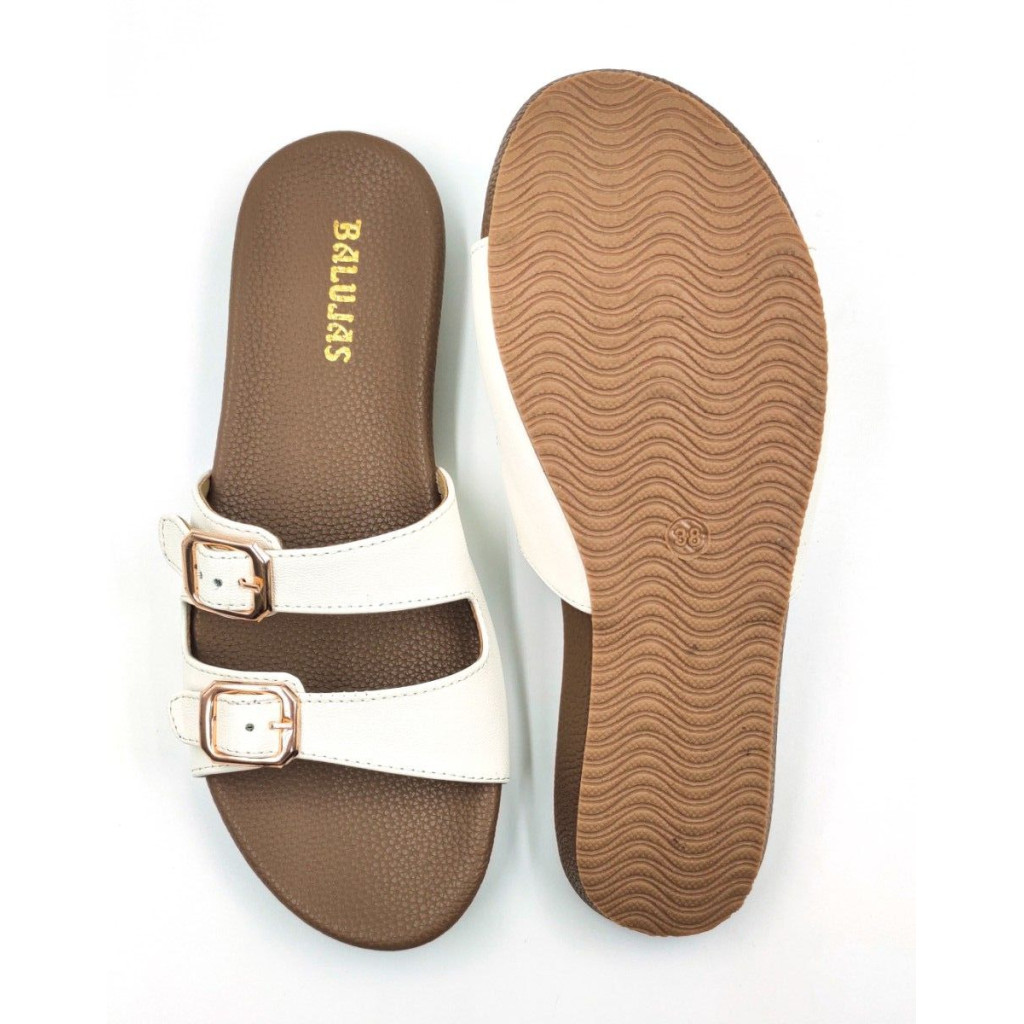 10-269: Balujas White Flat Slipper