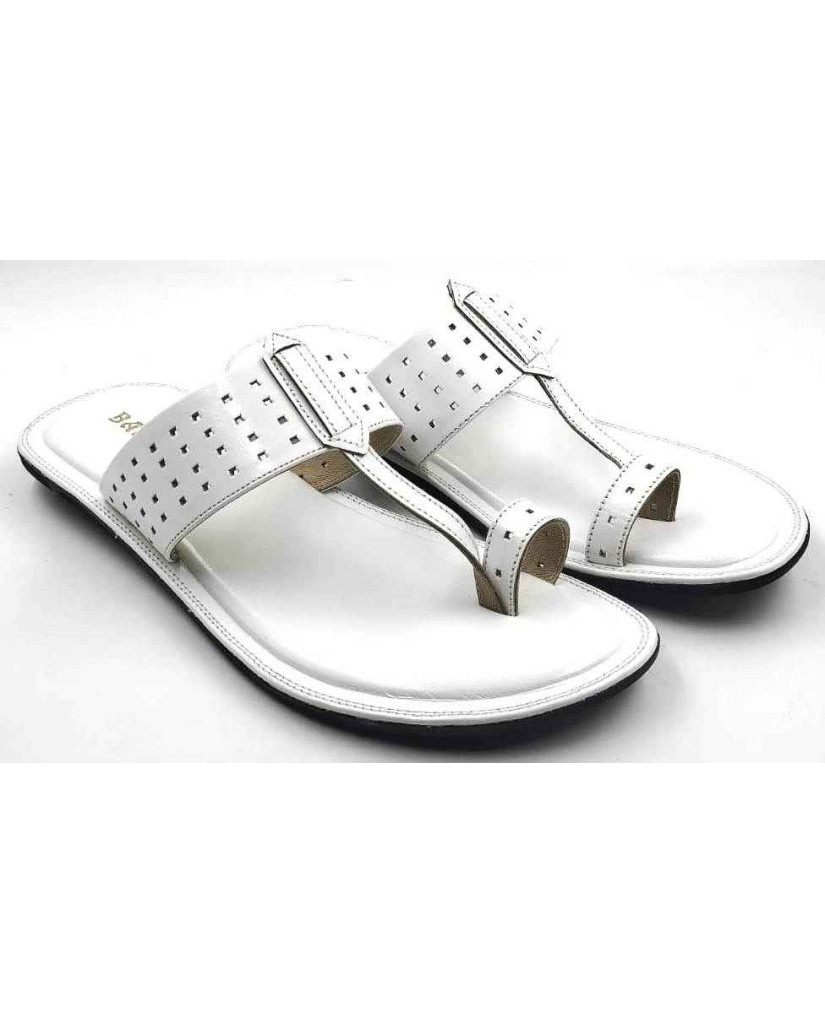 705: White Leather Toe-Ring Kolhapuri Slippers